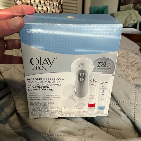NIB Olay Pro X Microdermabrasion Advanced Cleansing System - Picture 1 of 9